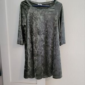 Medium velvet emerald green size medium dress